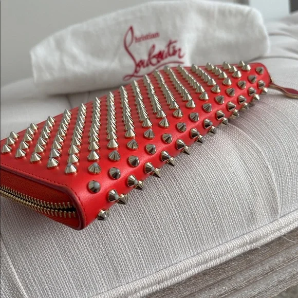 CHRISTIAN LOUBOUTIN Panettone wallet with spikes - Picture 16 of 16
